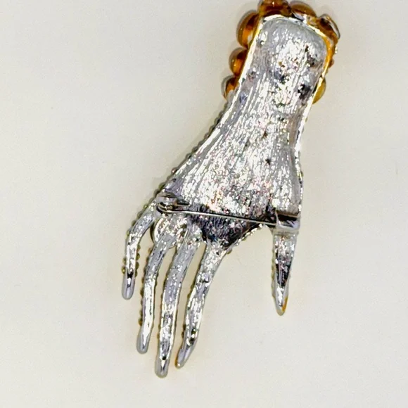 Vintage Sparkling ladies Rhinestone Hand W/Ring & Glass Stone Bracelet Brooch - Picture 2 of 2